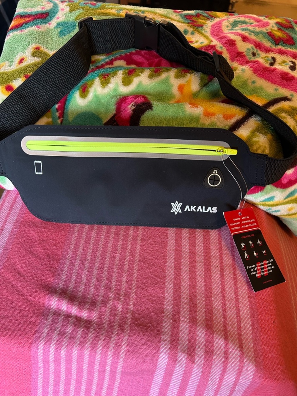 AKALAS Reflective Black Waist Pack with Neon Yellow Zipper